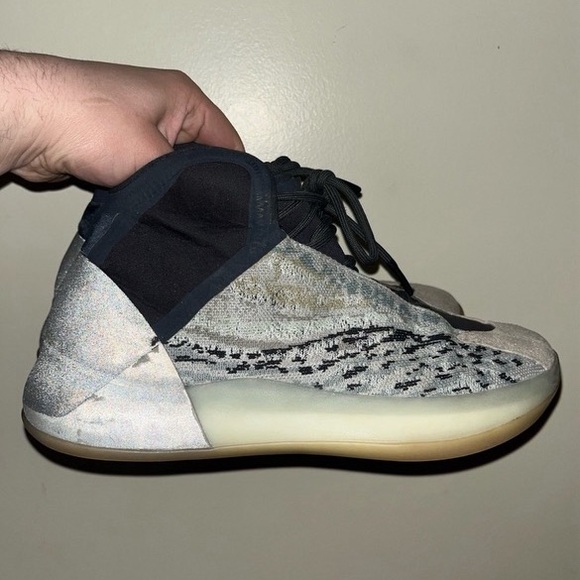 Yeezy QNTM Basketball Sneakers
